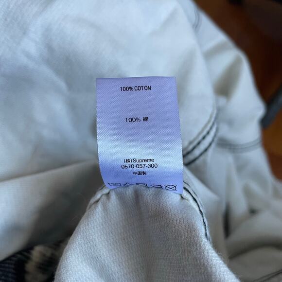 Supreme 2018 Vibrations Corduroy Trucker Jacket sz Large Black & White Men’s - Picture 9 of 9